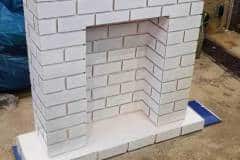 kamin-z-pinoplasta-3